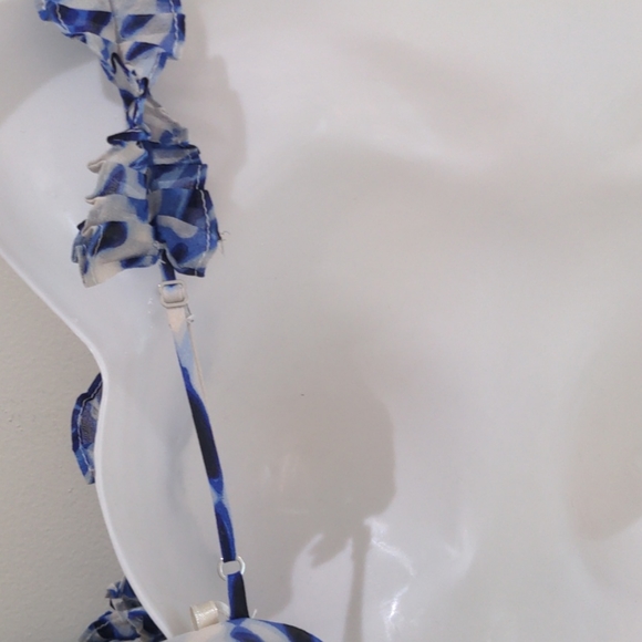 BCBG silk dress - Picture 4 of 6